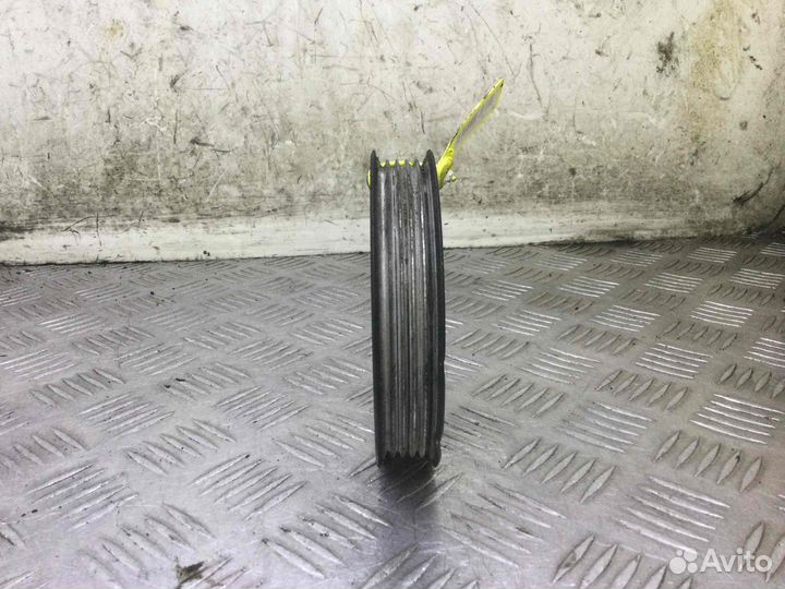 Шкив насоса гидроусилителя Volkswagen Passat 03814