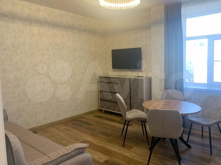 2-к. квартира, 55 м², 4/4 эт.