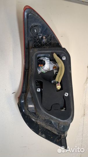 Фонарь (задний) Suzuki Kizashi, 2014