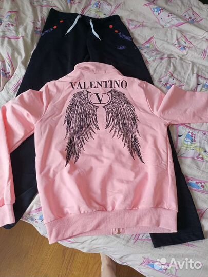 Спортивный костюм женский