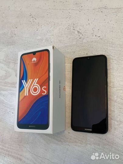 Телефон Huawei Y6s