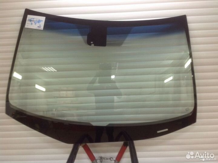 Лобовое стекло Bmw X4