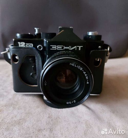 Фотоаппарат Зенит плёночный, зеркальный