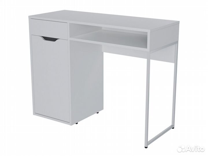 Письменный стол