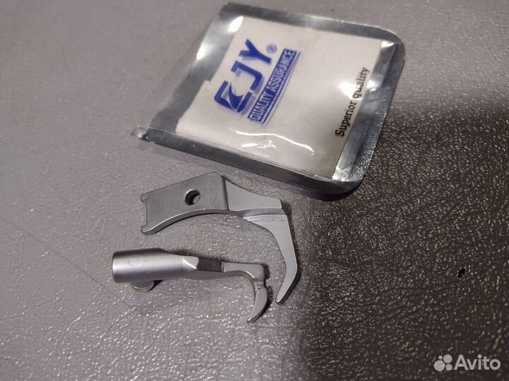 Лапки juki для втачивания молний правые