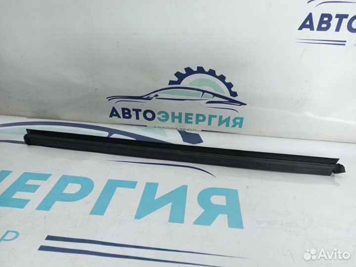 Бархотка внутренняя задняя правая Geely Coolray