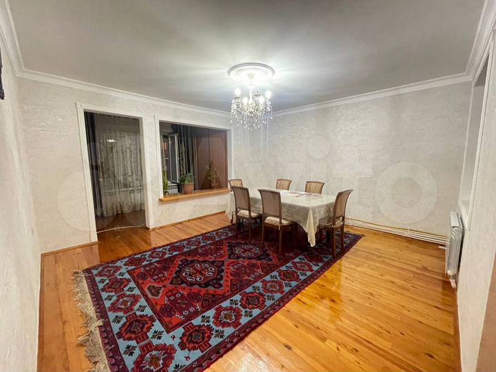 4-к. квартира, 125 м², 3/10 эт.