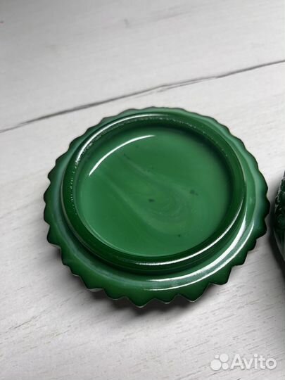 Шкатулка хризантема малахитовое стекло