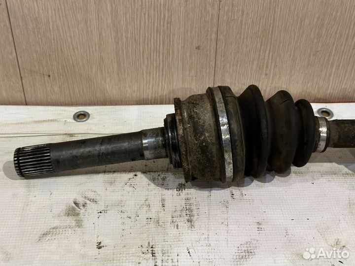 Привод передний левый Hyundai Galloper 2