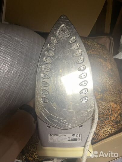 Утюг Vitek