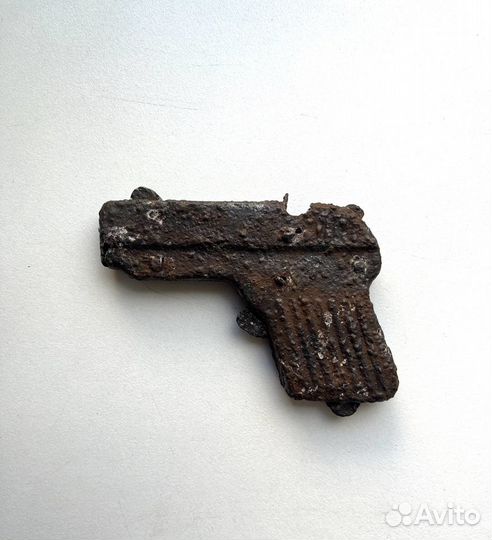 Игрушка пистолет СССР
