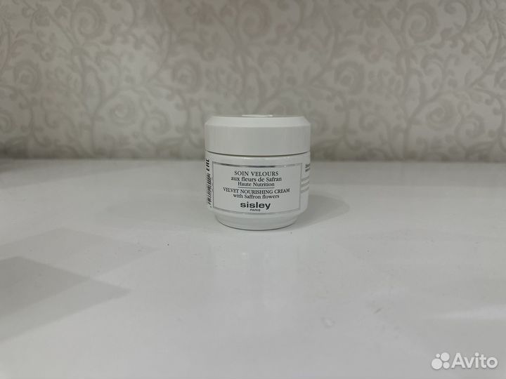 Sisley Velvet Nourishing Cream with Saffron