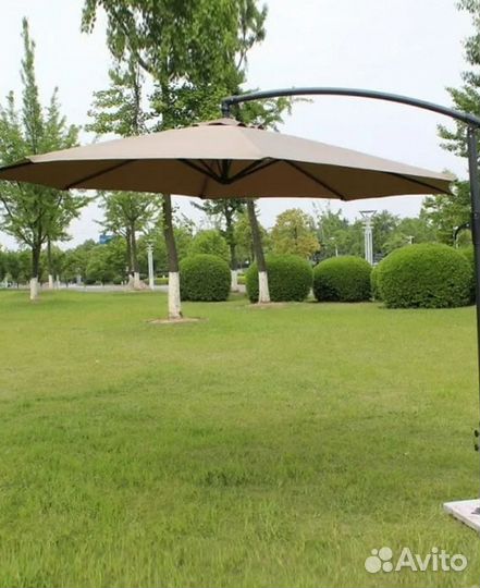 Зонт большой на боковой опоре для кафе и сада