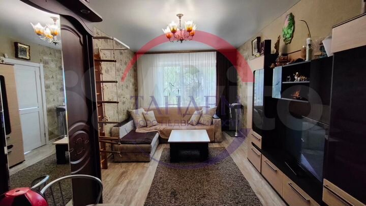 3-к. квартира, 61 м², 1/4 эт.