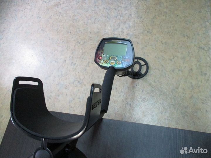 Металлодетектор Teknetics Digitek 7