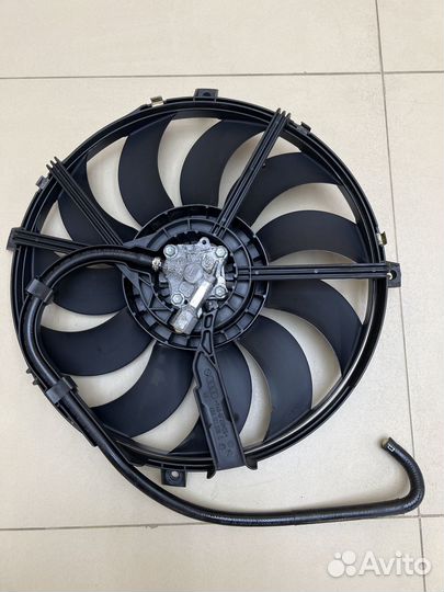 Вентилятор радиатора Audi A8 D2 4D0121209C