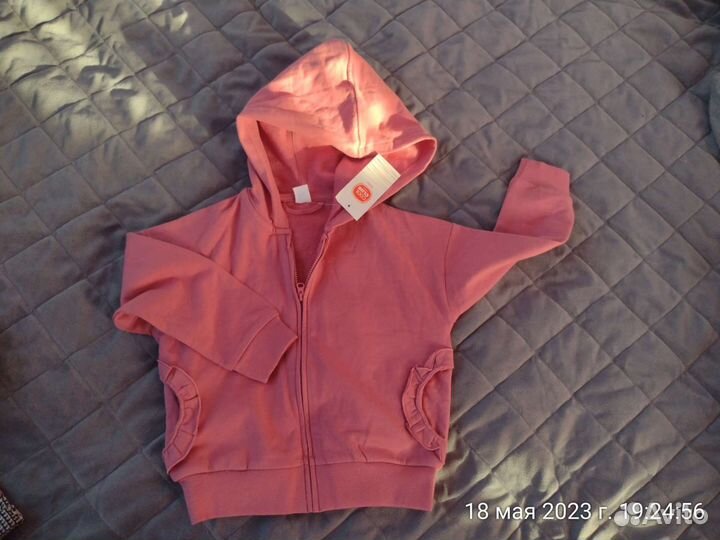 Толстовка, брюки, шорты,костюм для девочки новые