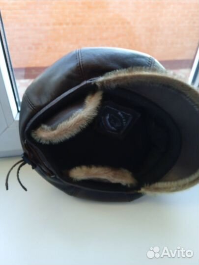 Берет женский кожаный