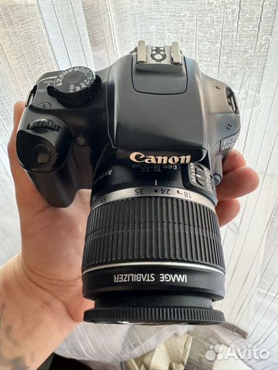 Фотоаппарат Canon 1100D с объективом 18-55