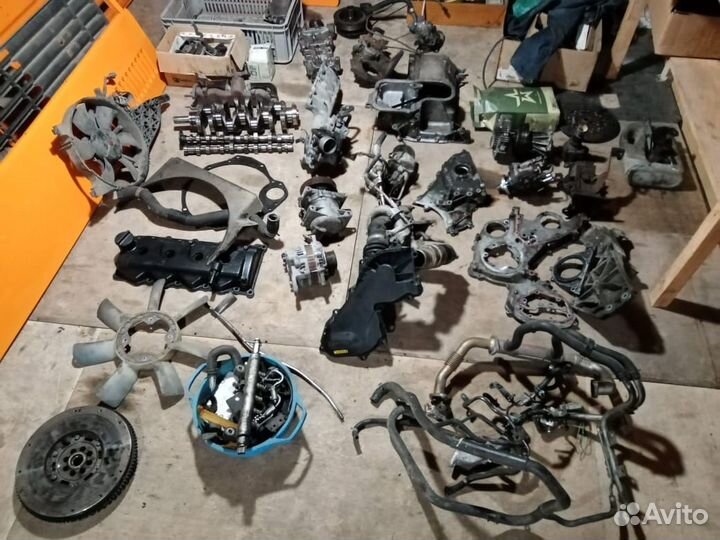 Nissan Navara 2.5d.2008г.запчасти к двигателю