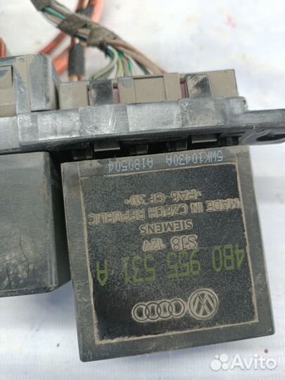 Блок Реле Volkswagen Jetta