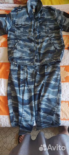 Форма пиксель синяя