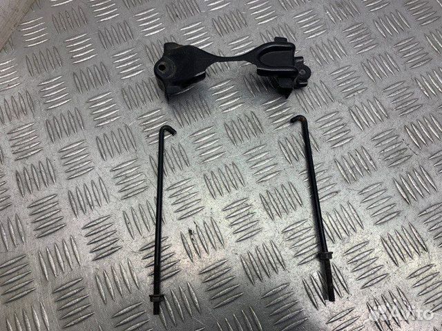 Крепление аккумулятора Nissan Qashqai J10 MR20DE