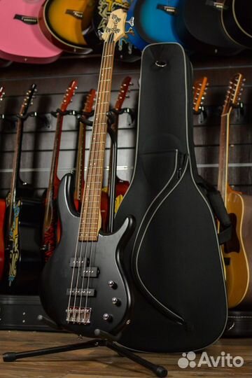 Бас гитара Cort + Аксессуары