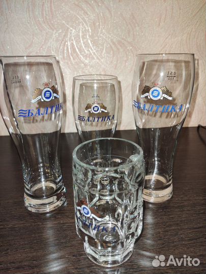 Пивные бокалы и кружка