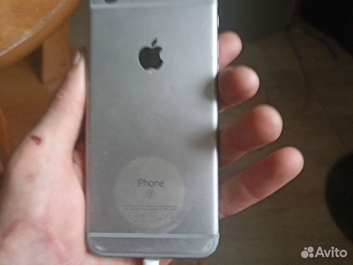 iPhone 6S, 16 ГБ
