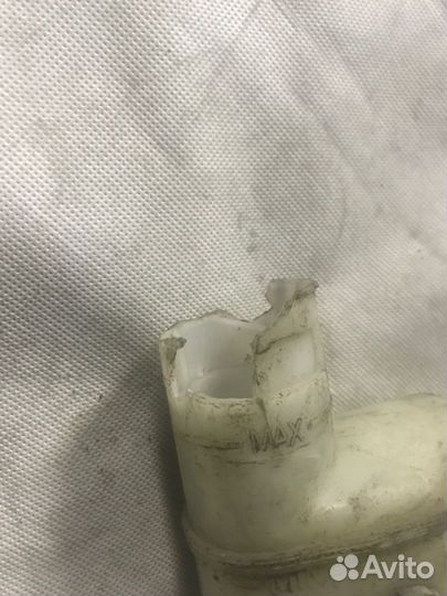 Бачок для тормозной жидкости Toyota Carina AT190