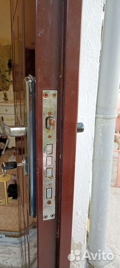 Дверь входная 80*200металлическая