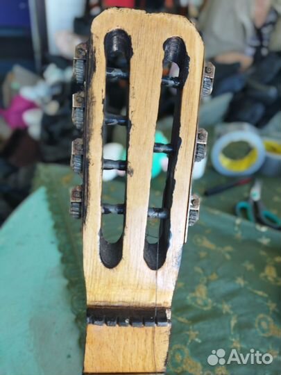 Гитара неисправная