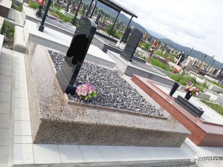 Работы на кладбище уборка на кладбище