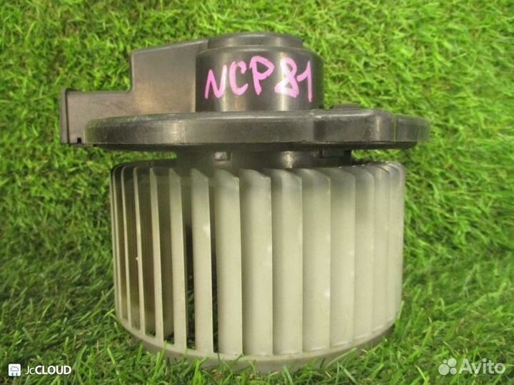 Мотор печки на toyota porte NNP11 1NZ-FE