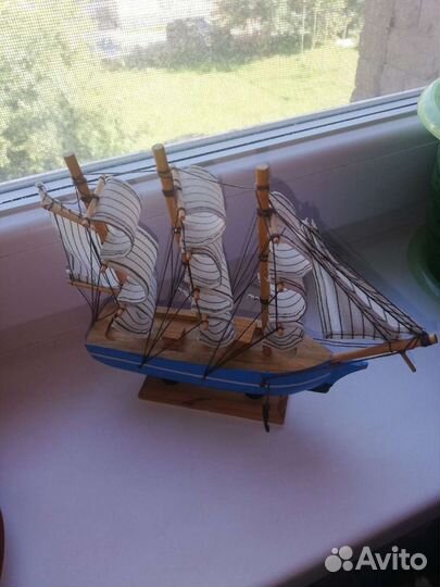 Корабль интерьерный