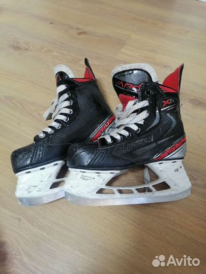 Хоккейные коньки bauer vapor 33. 5размер