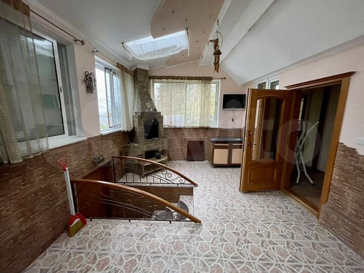 Дом 100 м² на участке 1 сот.