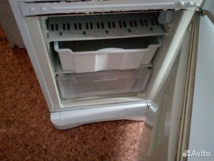 Холодильник бу