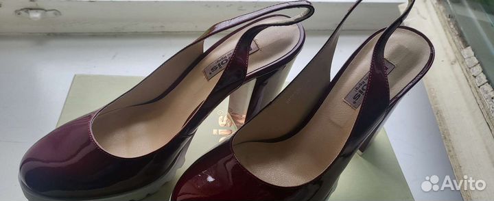 Босоножки 38