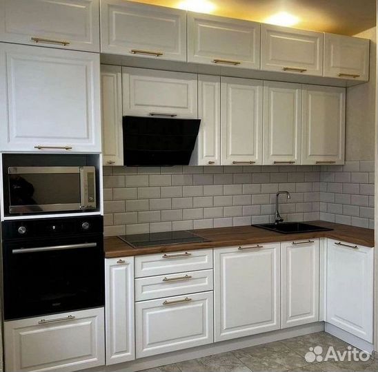 Кухонный гарнитур угловой
