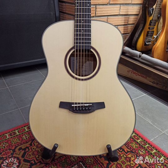 Акустическая гитара Crafter