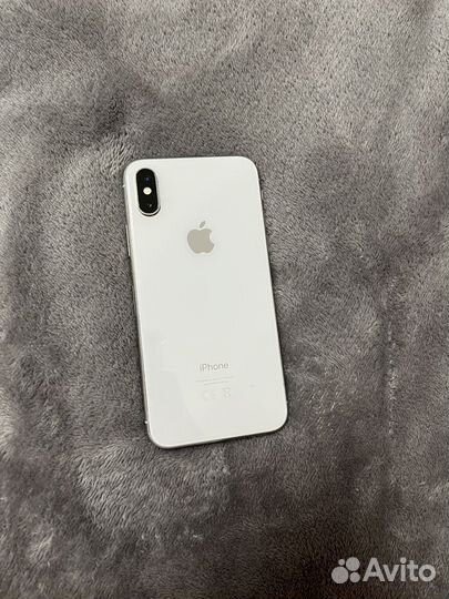Телефон iPhone 10