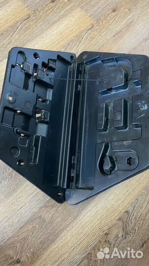 Инструментальный ящик Audi A8 D3