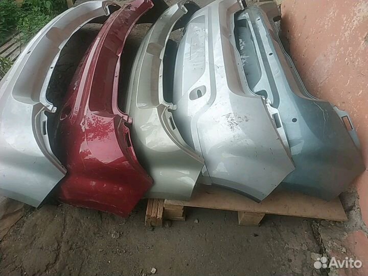 Задний бампер renault sandero 2009)