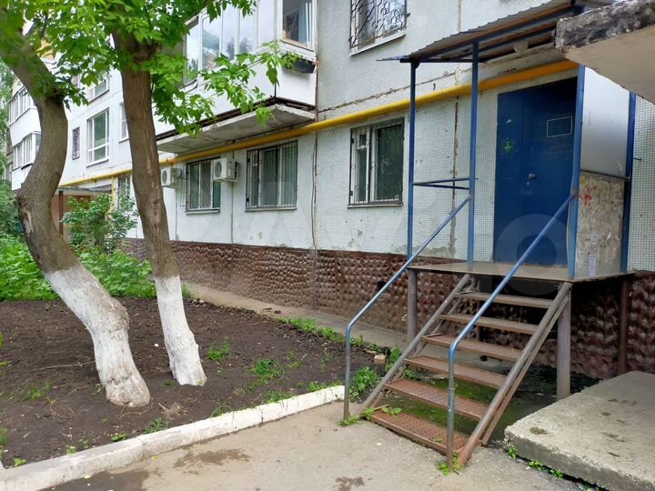 3-к. квартира, 60 м², 1/9 эт.