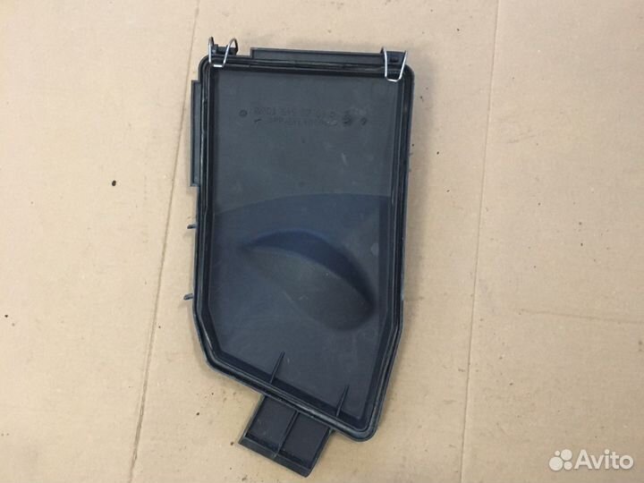 Крышка блока предохранителей Mercedes W203 (3013)