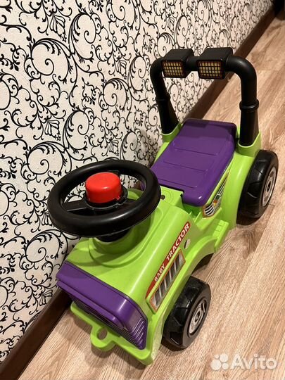 Машинка каталка толокар