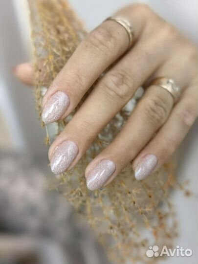 Нужна модель на маникюр