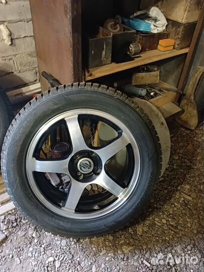 Hankook Winter I'Cept Evo 6.5/55 R16